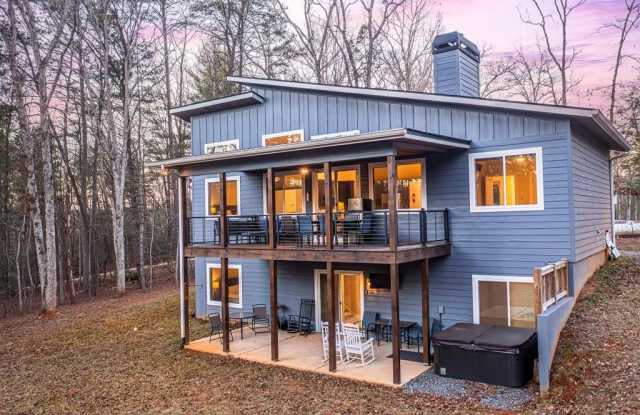 1001 Sunset Road photos photos