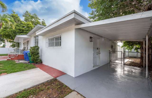 321 Northwest 21st Avenue Unit H Gallery 3
