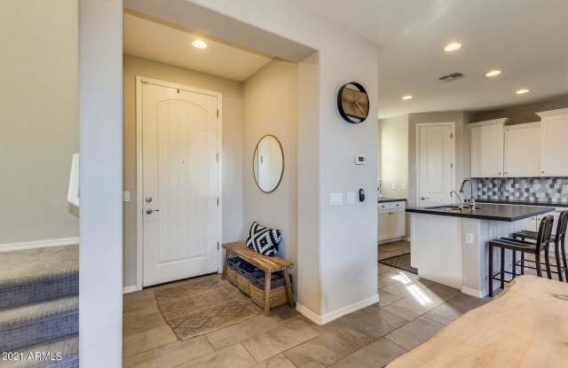 1942 S SYCAMORE Place Gallery 3