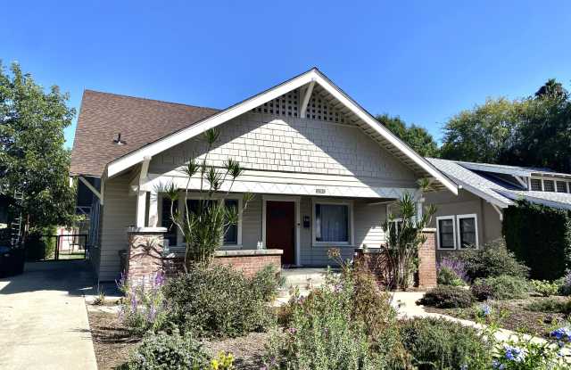 1132 Stratford Avenue Gallery 1