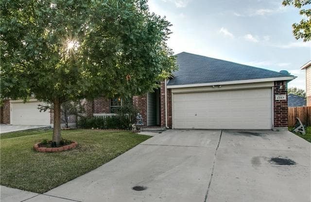 2867 Park Place Drive - 2867 Park Place Drive, Grand Prairie, TX 75052