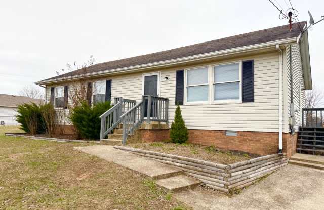 Just listed! - 682 Artic Avenue, Oak Grove, KY 42262