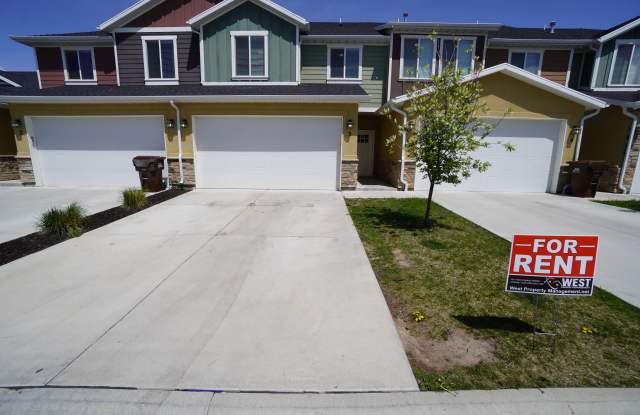 2090 Carson Ave Unit 3 photos photos