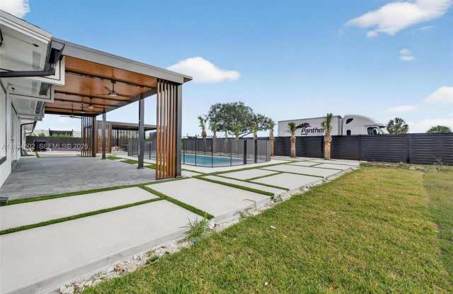 16405 Southwest 228th Street photos photos 16405 Southwest 228th Street photos photos