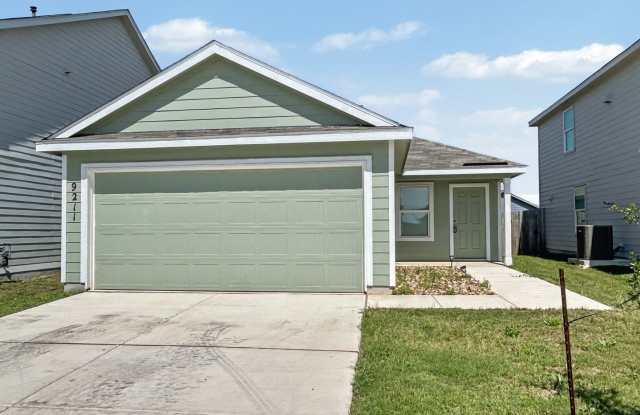 Comfortable 3-Bedroom Home in Seguin photos photos Comfortable 3-Bedroom Home in Seguin photos photos