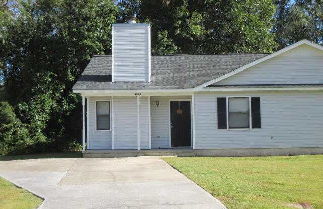 1813 Countrywood Boulevard Gallery 1