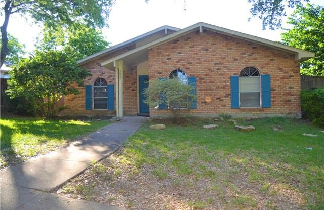 2937 Emberwood Drive - 2937 Emberwood Drive, Garland, TX 75043