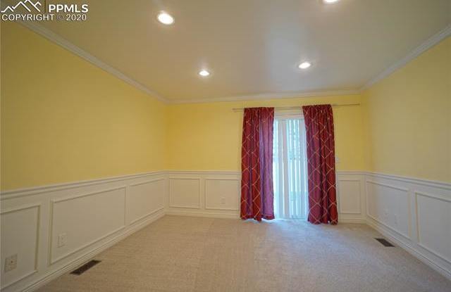 4215 Autumn Heights Drive Gallery 4