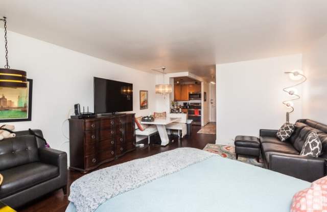 2660 North Lakeview Avenue - 2660 North Greenview Avenue, Chicago, IL 60614