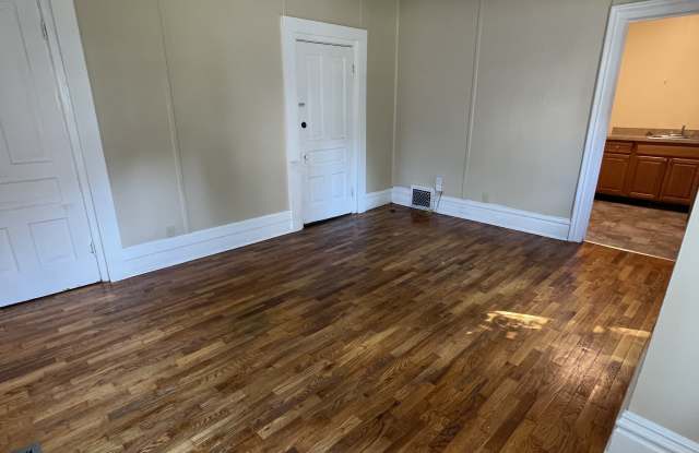 906 Linden Grove Avenue - 904 Gallery 2