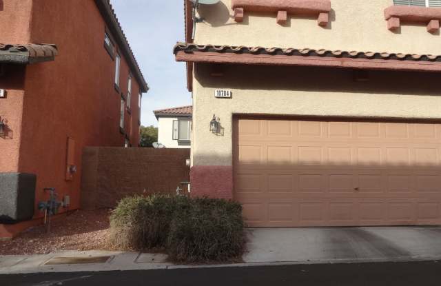 3 BEDROOM, 2.5 BATH HOME WITH OPEN FLOORPLAN, ISLAND KITCHEN photos photos