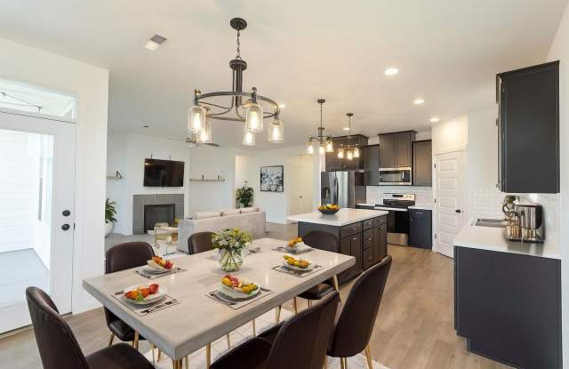 3 bed/2 bath in the up and coming West Richland area photos photos