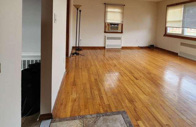 336 Manor Road Gallery 2