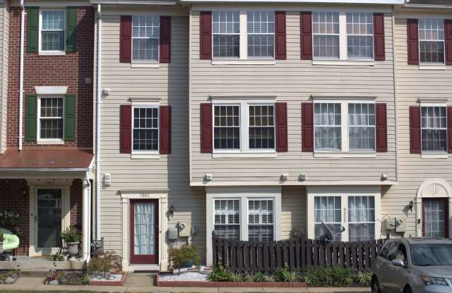9207 Deer Crossing - 9207 Deer Crossing, Laurel Hill, VA 22079