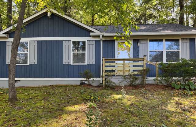 Black Mountain - Newly Renovated 3 Bedroom Gallery 4