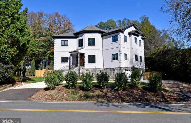 6202 CHESTERBROOK ROAD Gallery 4