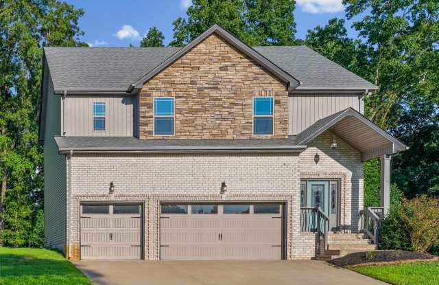 Pet Friendly Four Bedroom! Gallery 3