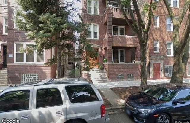 820 N Leavitt Street photos photos