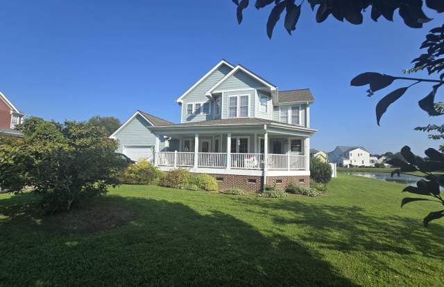 Sun- Filled, 4 Bed, 3.5 Bath in Waterfront Community of Riversedge in Moyock. Gallery 1