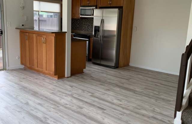 Mililani Fairway Villages 3 bed, 2.5 bath 2 parking photos photos