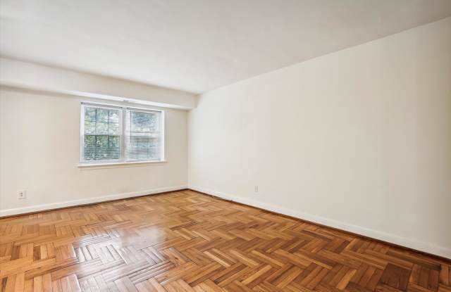 1320 Fort Myer Dr Apt 802 Gallery 3