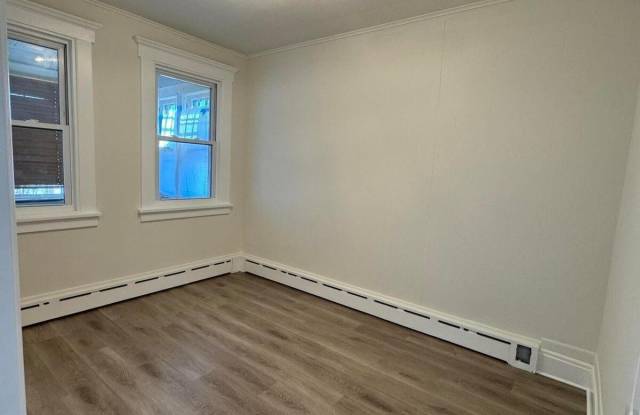 81 Pulaski Avenue Gallery 3