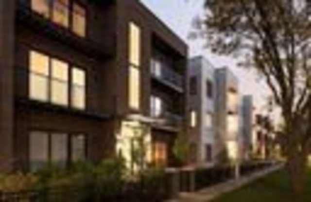 8025 W Belmont Avenue Gallery 1