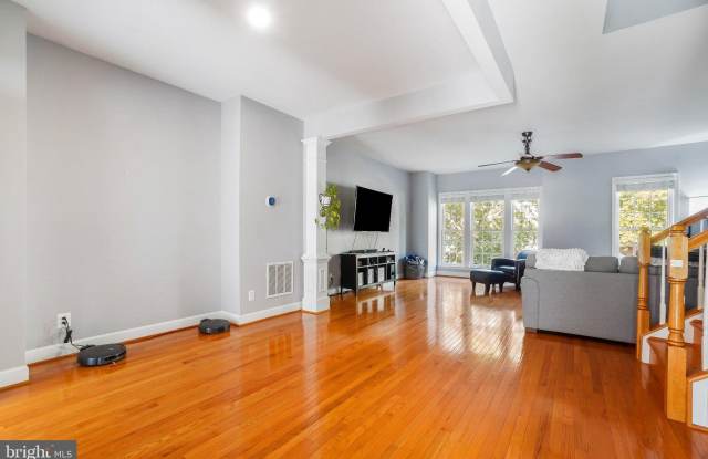 14899 POTOMAC BRANCH Drive Gallery 3