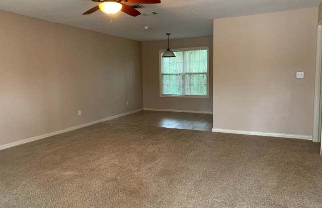 Recently Remodeled 3/1 Home in Valdosta photos photos