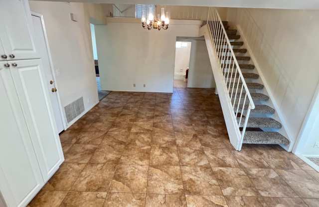 Adorable 3 Bed 2 Bath Home in Anaheim Hills Gallery 4
