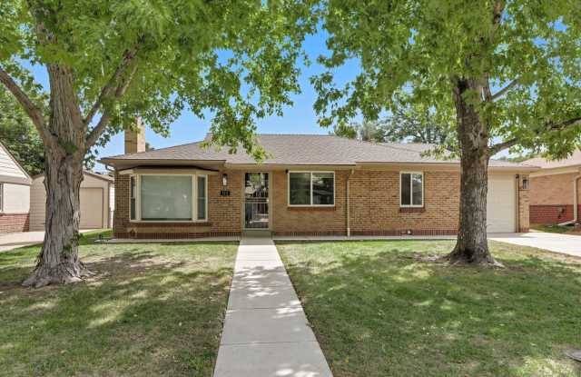 3 bed 1 bath Ranch in Lowry in Denver photos photos