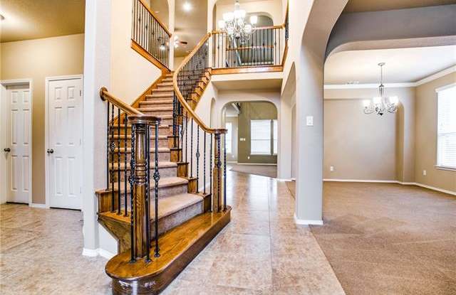 833 Trailwood Drive Gallery 2