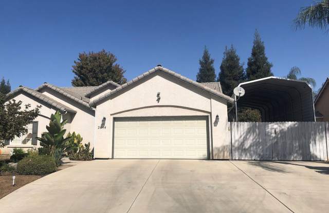 2614 W Oakridge - RV PARKING photos photos