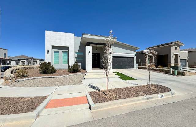 Immaculate East El Paso 4 bed Refrig A/C! photos photos