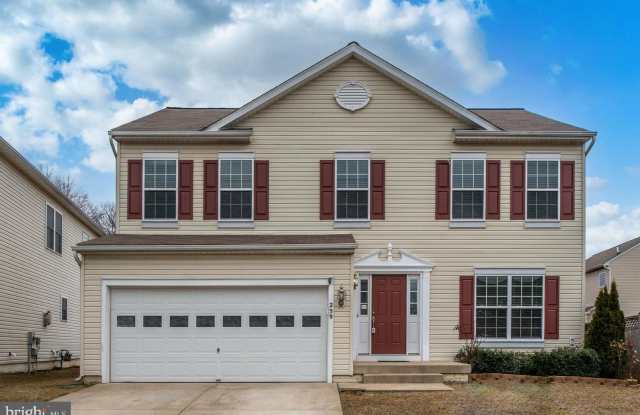 MINUTES TO QUANTICO - 6 BEDROOM HOME! photos photos