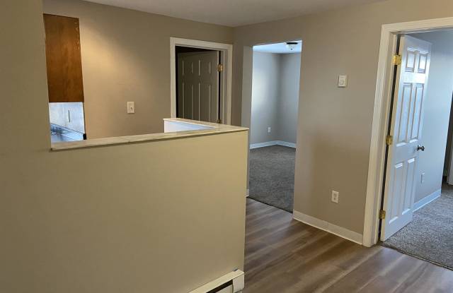 287 Concord Street - 18 photos photos