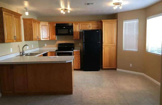 Cozy 3 Bedroom Condo photos photos