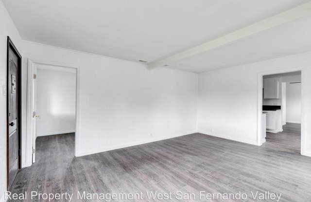 2041 8th St, Gallery 4