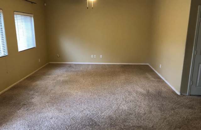 3633 W. Jacksonville Dr. Gallery 3