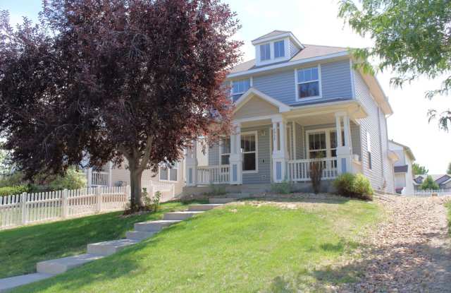 Updated 3bed/2.5bath/2car garage across from park in Frederick! photos photos