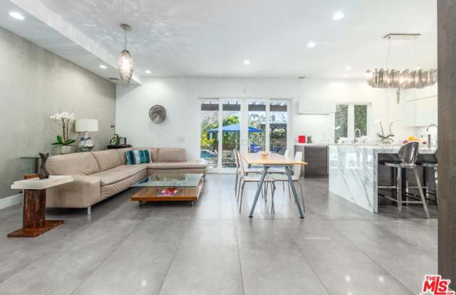 4646 BURNET Avenue Gallery 4