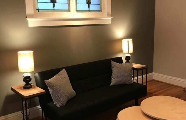 Beautiful Renovated Home near Sublette Park photos photos