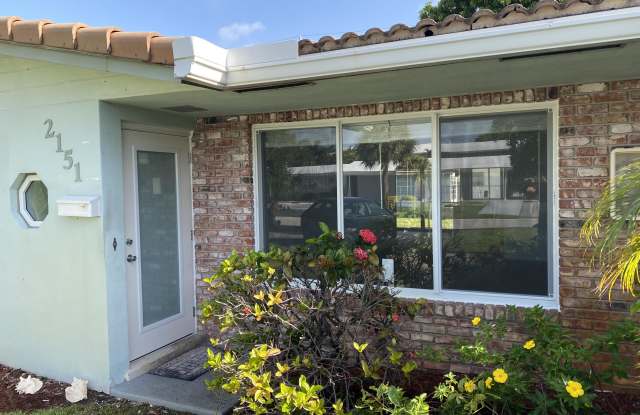 2151 NE 51st Court Gallery 2