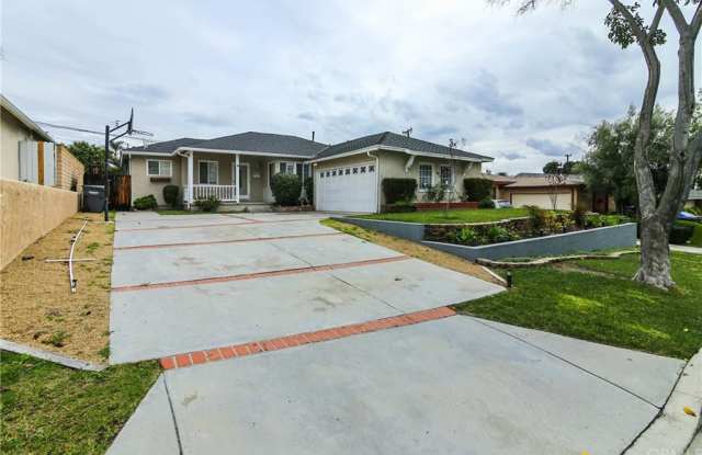 14420 La Mesa Drive Gallery 2
