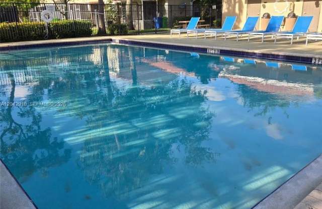 8917 NW 54th Street, Sunrise, FL 33351 - 7762 photos photos