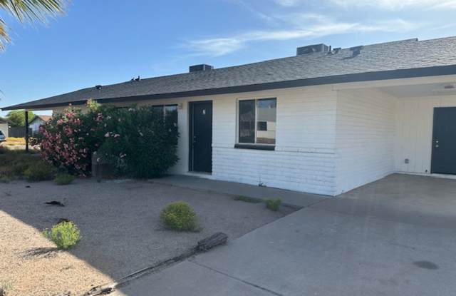 $1,400 $500 Off 1st Month Rent if Application Submitted Day of Viewing Unit! For Lease Updated 2 bedrooms-1 Bathrooms in a Duplex With Attached Carport & Laundry Room in Apache Junction 85210! photos photos