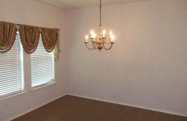 10925 Casitas Drive Gallery 2