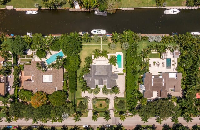 585 Arvida Pkwy - 585 Arvida Parkway, Coral Gables, FL 33156