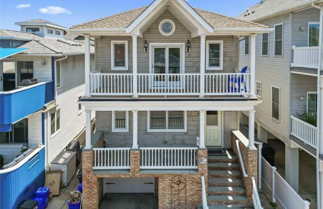 18 Illinois Avenue photos photos