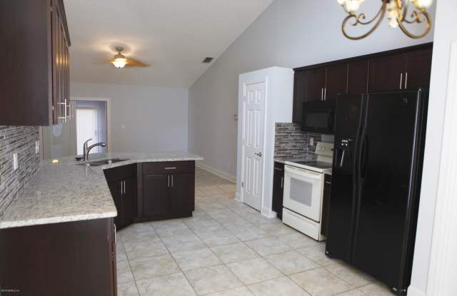 2494 COACHMAN LAKES DR Gallery 3